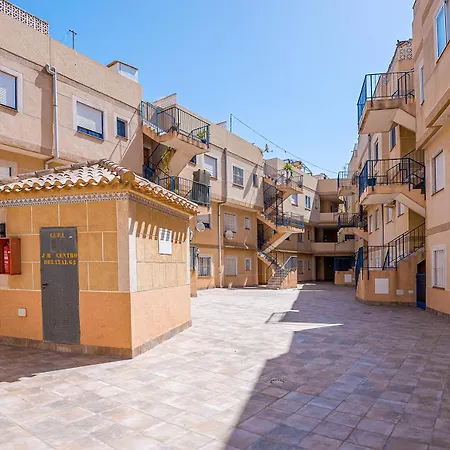 Marinasunbeach Moriones 70 *